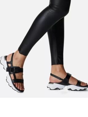 Sorel Kinetic Impact Sling Sandals Black and White Size 8